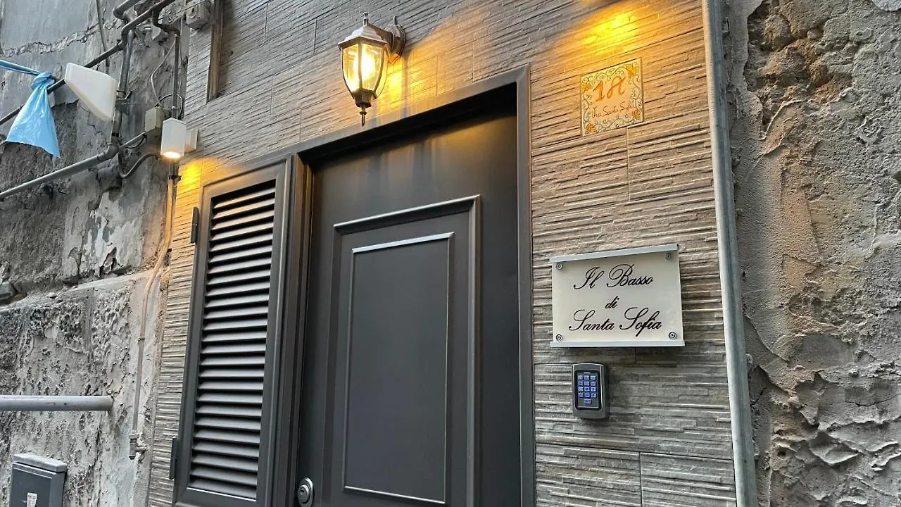 Il Basso Di Santa Sofia Naples 0*,